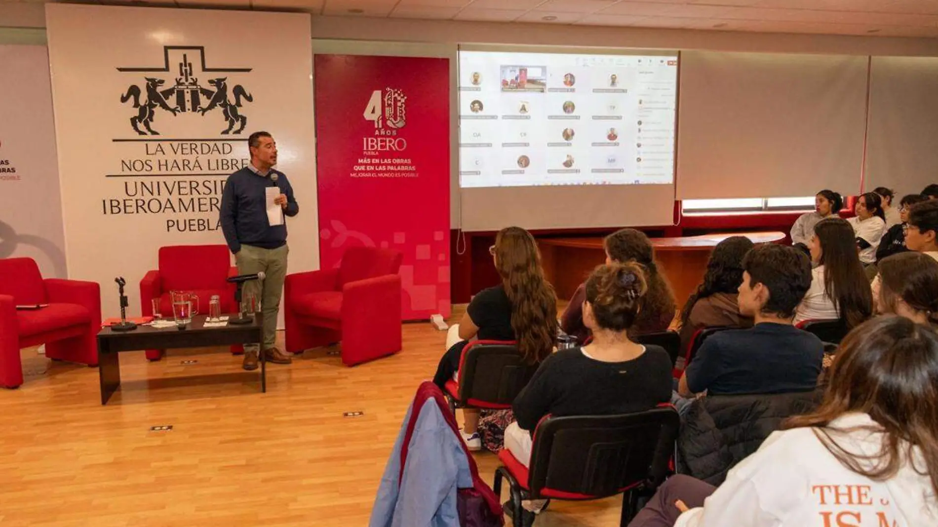 panel de la salud mental en la Ibero